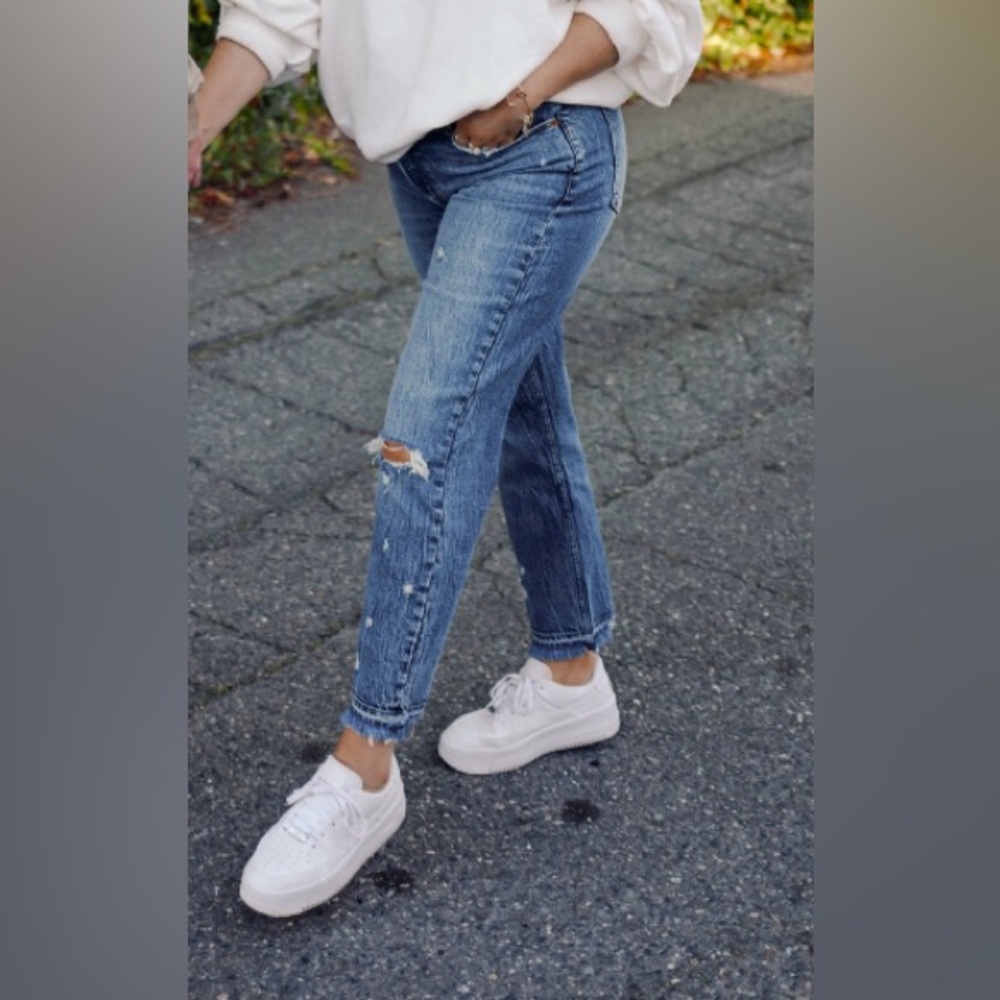 Abercrombie x Bre Sheppard Collab Mom Jeans NWT